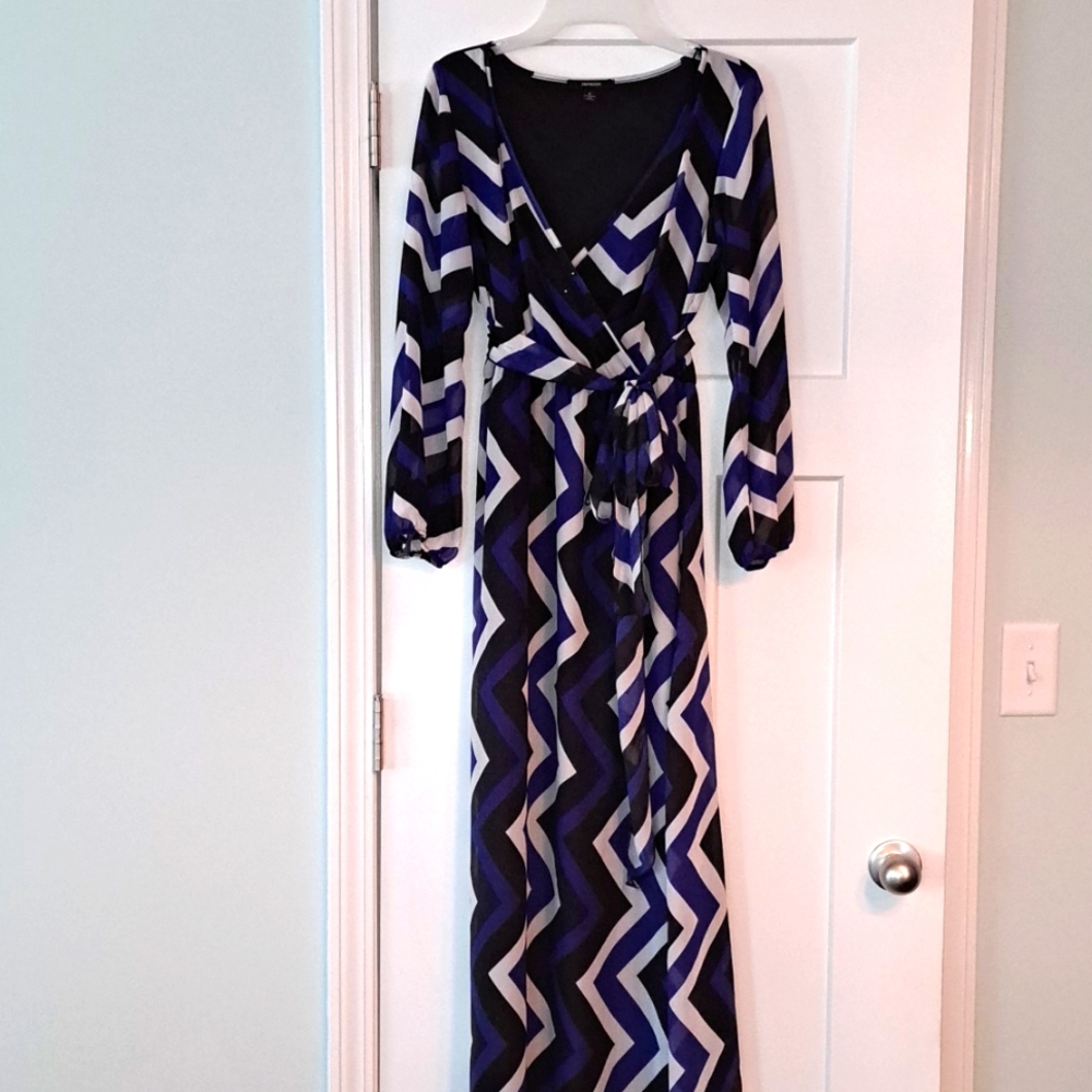 Like new women's maxi espresso dress/ very cute